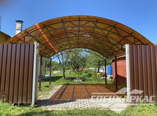 Металлический навес из поликарбоната для машины №16 1229