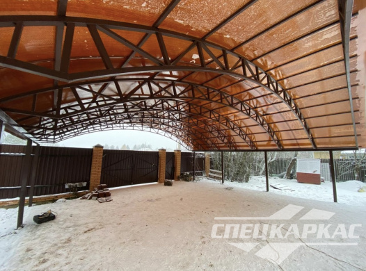 Большой, усиленный навес для автомобилей из поликарбоната №60 1662